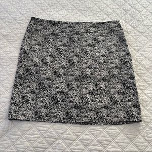 AK Anne Klein stretch abstract black white pencil skirt 14